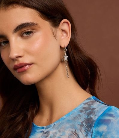 Caravana Aro Asimétrico con Colgante de Estrella y Piercing con Spikes y Strass