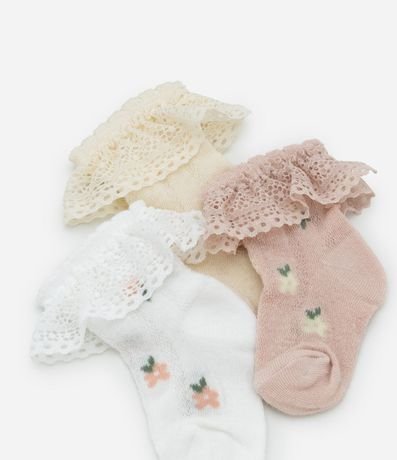 Kit 03 Medias Infantiles con Volado en Encaje - Tam  RN a 12 meses 3