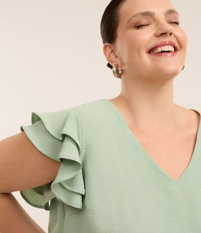 Blusa en Crepé con Volado en el Hombro Curve & Plus Size 2