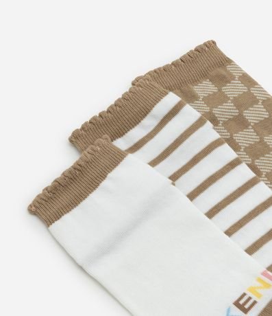 Kit 03 Medias Caña Corta en Algodón con Estampas Variadas 3