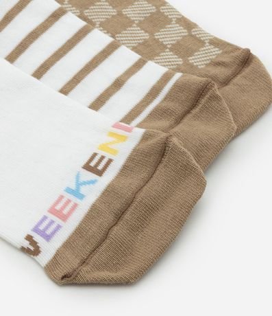 Kit 03 Medias Caña Corta en Algodón con Estampas Variadas 4