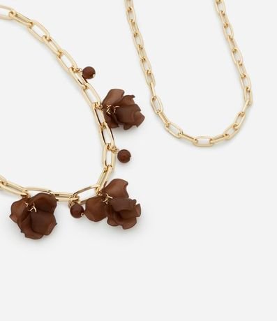 Collar Capas en Resina y Colgante de Pétalos 2