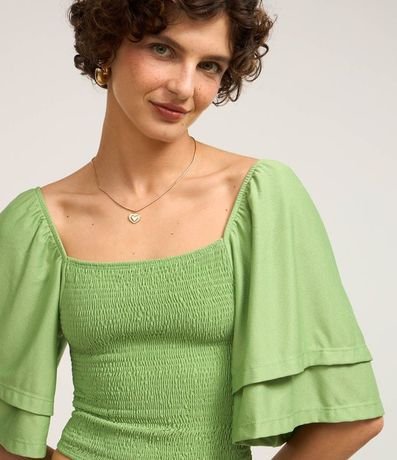 Blusa Corta en Lastex con Manga Godê