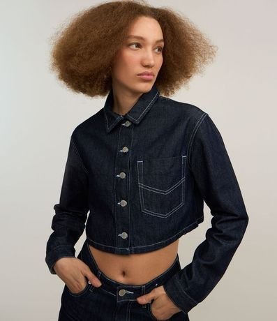 Camisa Cropped en Jeans con Pespontos Contrastantes 3
