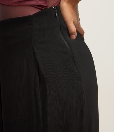 Pantalón Pantalona en Chiffon con Pliegues Delanteros 4