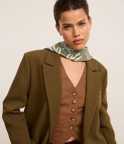 Pañuelo Cuadrado en Satén con Estampa Paisley