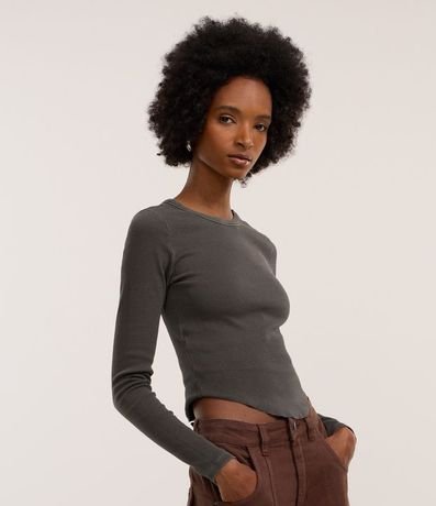 Blusa en Rib con Bajo Asimétrica