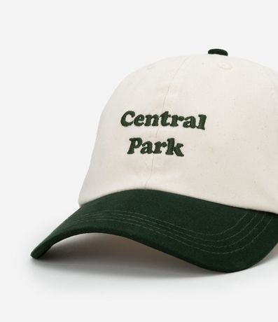 Gorra Ala Curva en Sarga con Bordado Central Park 4