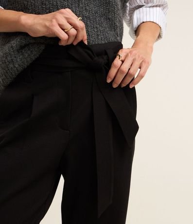 Pantalón Carrot en Punto Roma con Cinturón Lazo 4