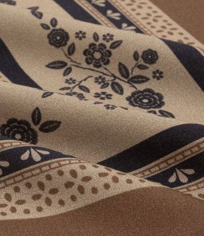 Pañuelo en Tricolina con Estampa en Capas con Floral 4