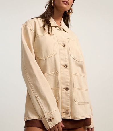 Campera en Sarga con Bolsillos y Costura Aparente 3