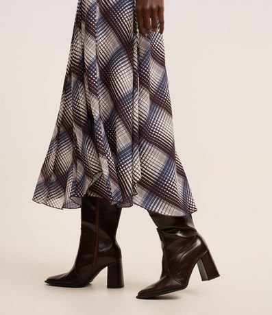 Pollera Larga en Chiffon de Cuadros con Efecto Degradé y Pliegues 4