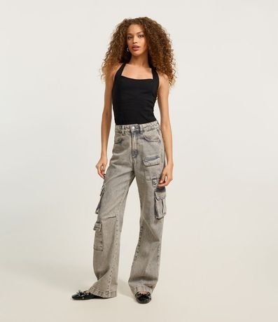 Pantalón Recto en Jeans con Bolsillos Cargo