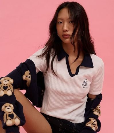 Blusa Polo Texturizada con Bordado en Lettering 4