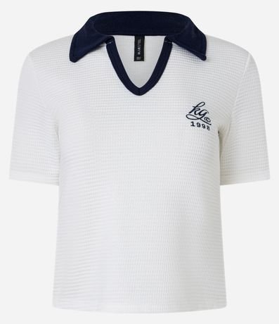Blusa Polo Texturizada con Bordado en Lettering