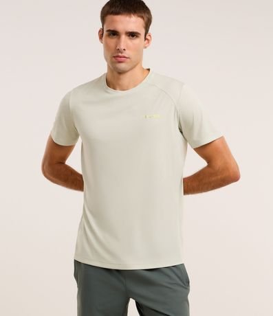 Remera Deportiva en Tecnologia Dry con Recortes y Print