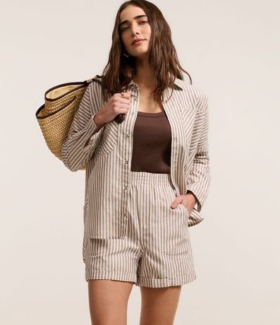 Short en Sarga con Rayas en Hilo Teñido y Ruedo Plegado 2