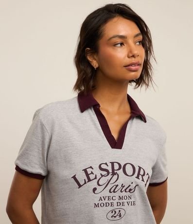 Remera Boxy Sportcore con Cuello Polo Contrastante 5