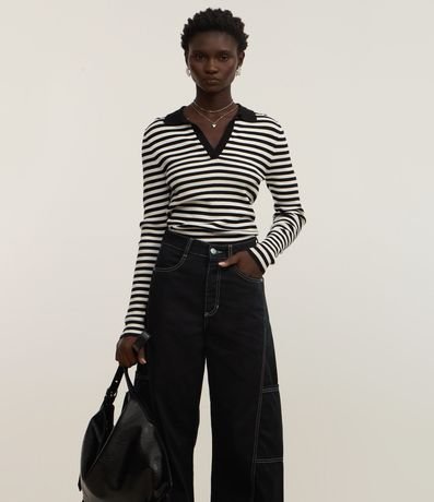 Pantalón Wide Leg en Sarga con Bolsillo Cargo Incorporado 2