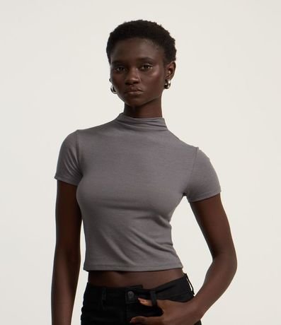 Blusa en Rib con Cuello Alto