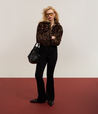 Pantalón Flare Sastrería en Viscosa con Lazo 5