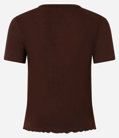 Blusa en Viscosa Texturizada y con Bajo Ondulado 7