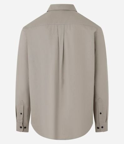Camisa Comfort en Sarga Leve con 02 Bolsillos 2
