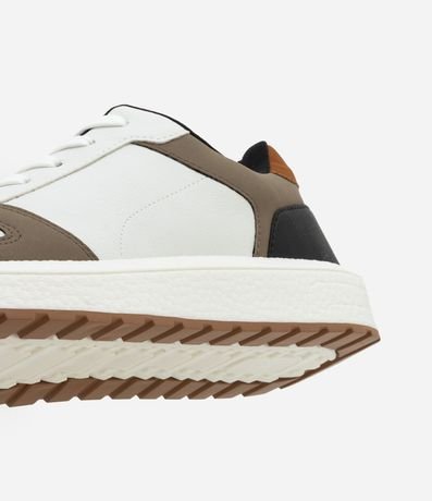 Championes en Material Sintético con Recortes Contrastantes 3