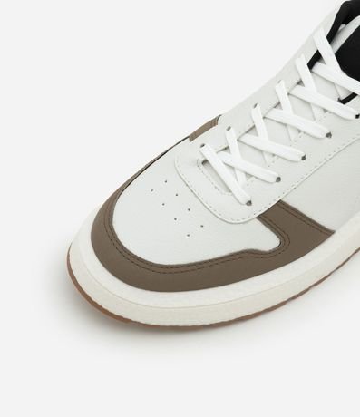 Championes en Material Sintético con Recortes Contrastantes 4