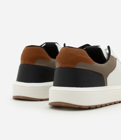 Championes en Material Sintético con Recortes Contrastantes 5