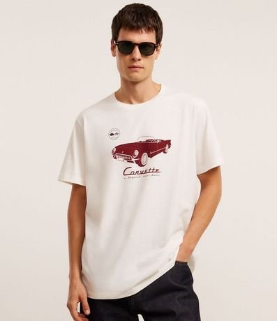 Remera Comfort en Algodón con Estampa de Carro Carro Corvette de Chevrolet