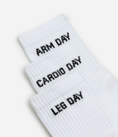 Kit 03 Medias Caña Larga Deportivas en Algodón Canelado con Estampa Dia de Treino 2