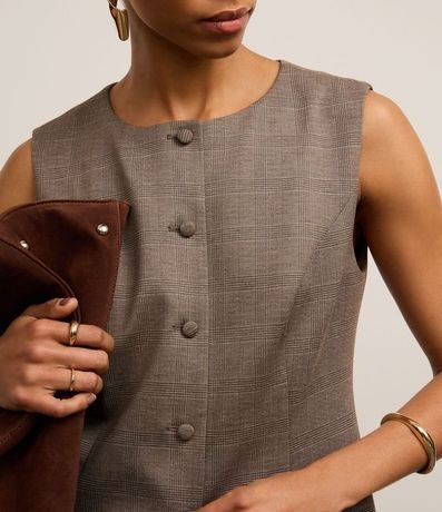 Chaleco Regular en Ponto Roma con Botones Forrados 3