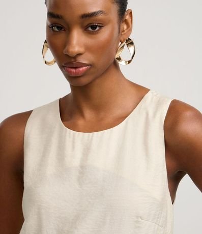 Blusa en Viscosa con Pence Lateral y Efecto Arrugado 3
