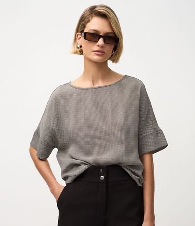 Blusa en Chiffon con Estampado Geométrico