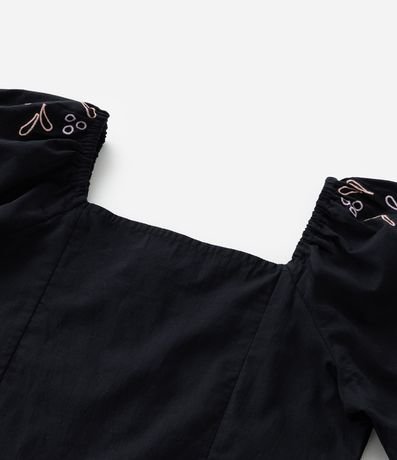 Blusa Cropped Infantil en Tricolina con Bordados en las Mangas - Talle 5 a 14 años 5