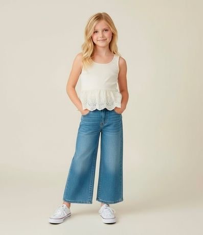 Blusa Acanalada Infantil con Volado en Broderie - Talle 5 a 14 años 1