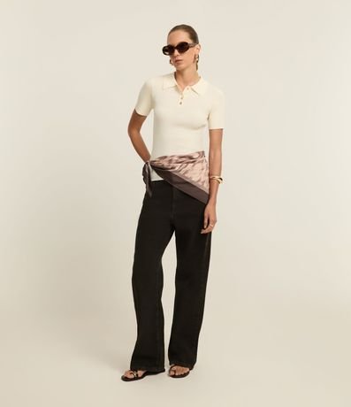 Blusa Acanalada en Punto con Cuello Polo 2