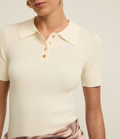 Blusa Acanalada en Punto con Cuello Polo 3
