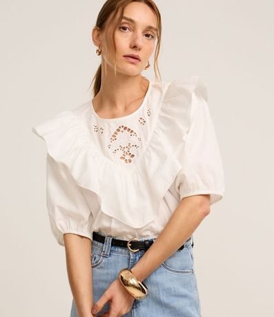Blusa en Tricolina con Detalle de Laise y Mangas Abullonadas 2