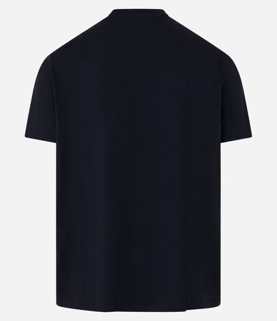 Remera Comfort en Algodón con Estampa Cruz Bordada 5