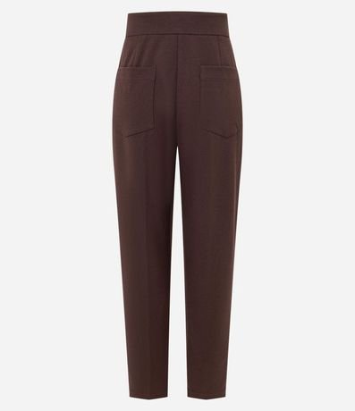 Pantalón Carrot Cintura Alta con Botón de Metal Martillado 2