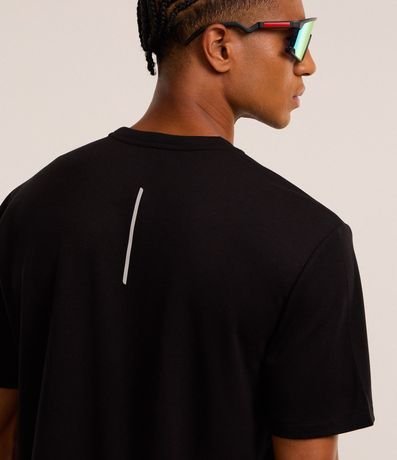 Remera Comfort Deportiva en Tech Fleece con Tecnologia Dry 3