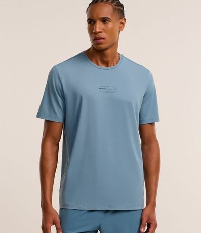 Remera Regular con Tecnologia Dry Estampa Localizada y Espalda Respirable 1