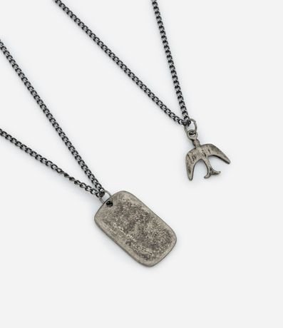 Kit de 02 Collares Metalizados con Colgante y Placa Golondrina