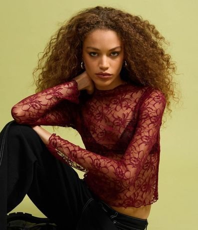 Blusa en Encaje Floral y Frufru 5