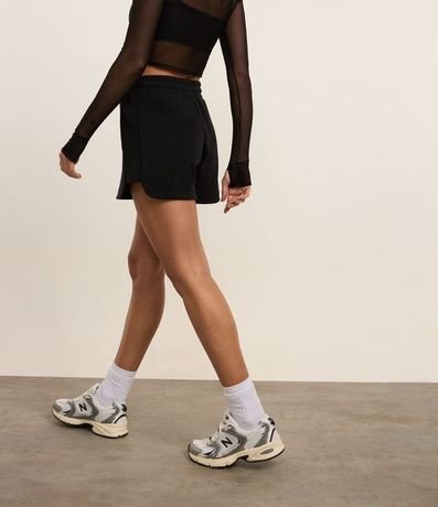 Bermuda Runner Deportiva con Lazo y Abertura Lateral 3