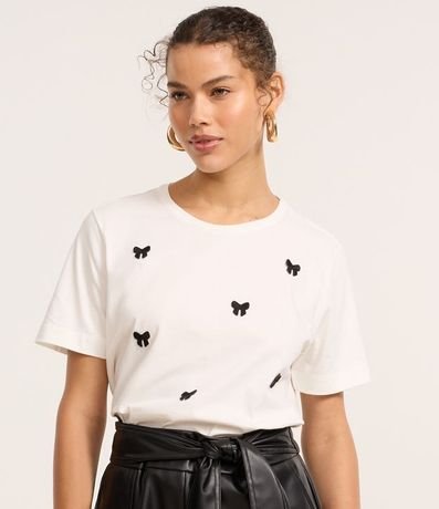 Remera Baby Look en Algodón con Lacitos Bordados 3