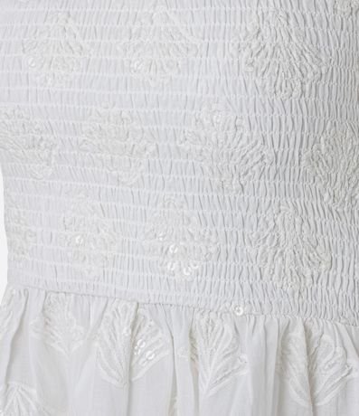 Blusa en Cambraia con Lastex y Bordado en el Ruedo Asimétrico 9