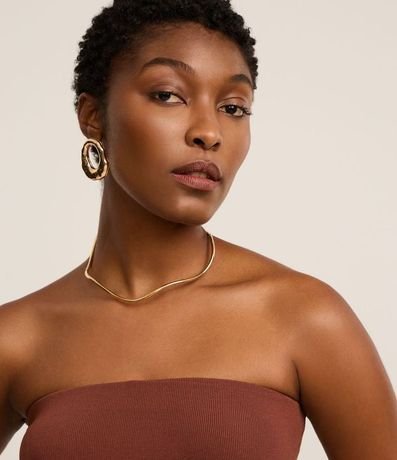 Blusa Slim Texturizada y sin Bretel con Bajo Asimétrico 4